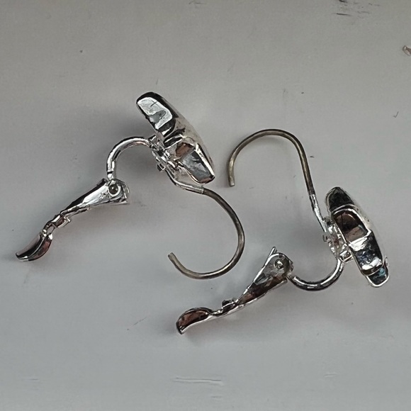 Silver tone star drop earrings - Picture 3 of 7